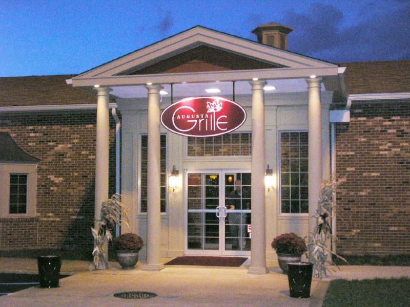 Red Roof Inn & Suites Wilmington - New Castle Exterior photo